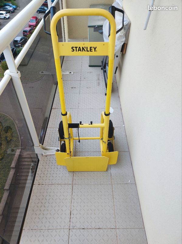 Diable pliable roue monte escalier Stanley (image 3)
