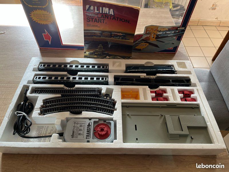 Quai De Chargement Lima HO 600976 - Modélisme Ferroviaire Vintage, Occasion, Pour Maquettes De Train