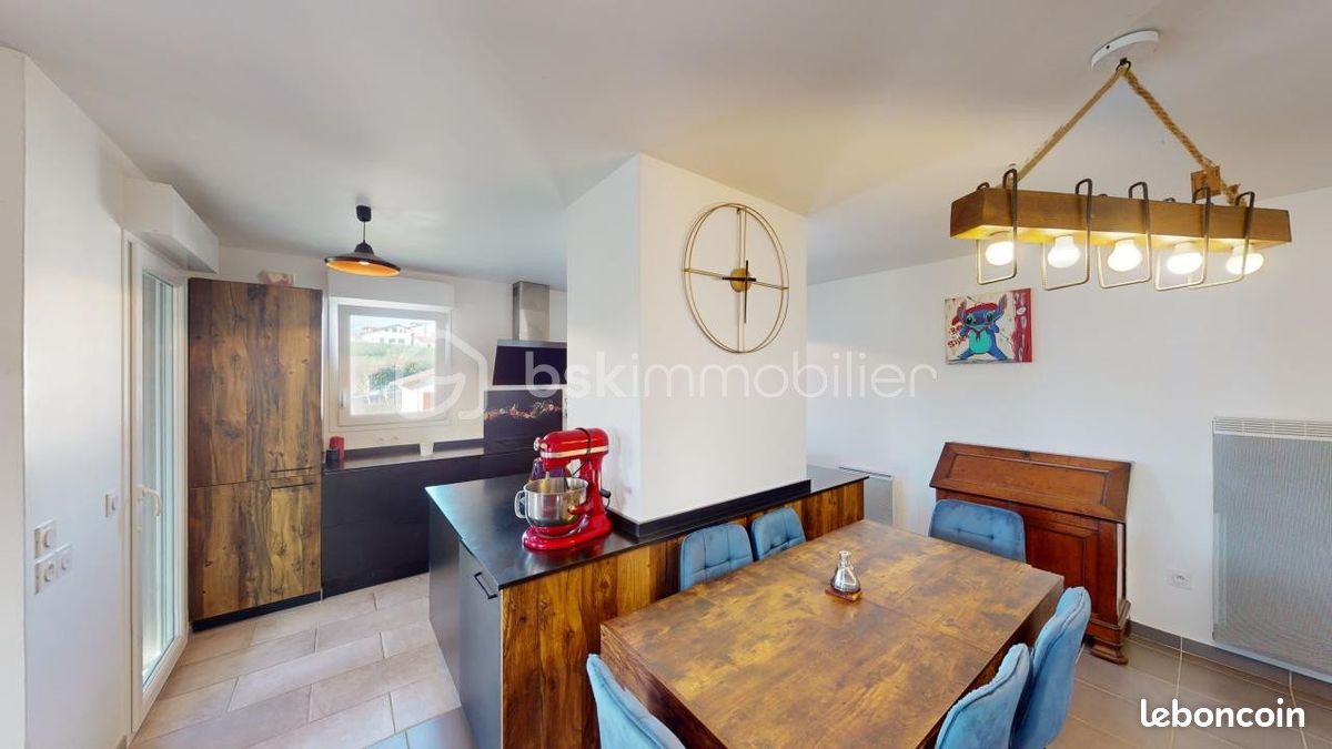 Appartement 4 pièces 92 m² - Larressore 64480 (image principale 8)