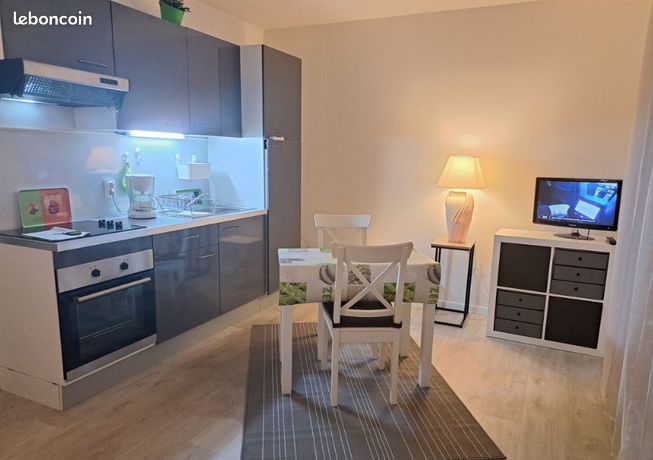 Studio 1 pièce 25 m²