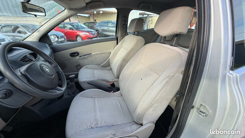 RENAULT CLIO III 1.4i 98CH CONFORT PACK (image 7)