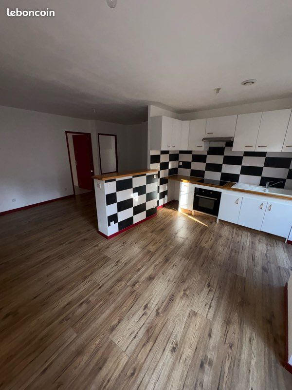 Appartement 3 pièces 65 m² · à Marvejols · 65 m² · 565 €/mois