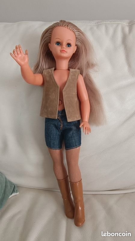 Poupée Bella 1ère Génération 1970 - 46 Cm - Blonde Avec Habits Et Dinette - France