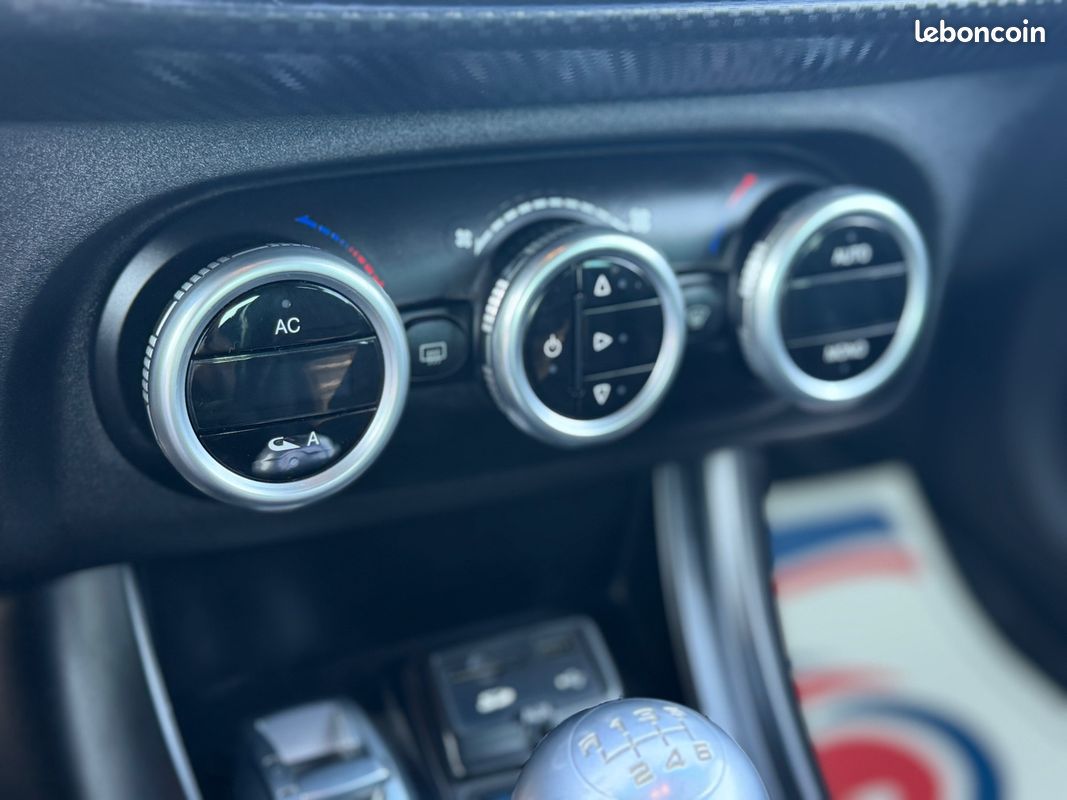 Alfa Romeo Giulietta Serie 2 2.0 JTDM 150ch Lusso – Gps – Clim – Révisée & garantie 6 mois (image 21)