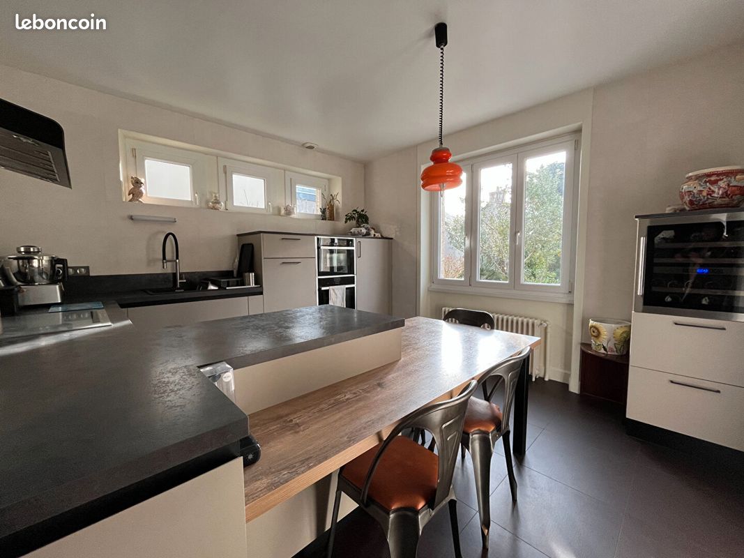 Propriété 7 pièces 157 m² (image 10)