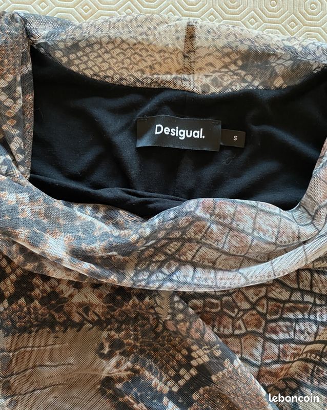 Robe Desigual Imprimé Manches Courtes épaules Dénudées Taille 36/S - Occasion Très Bon état