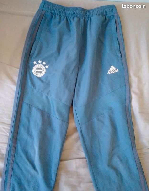 Survet FC Bayern Vêtements