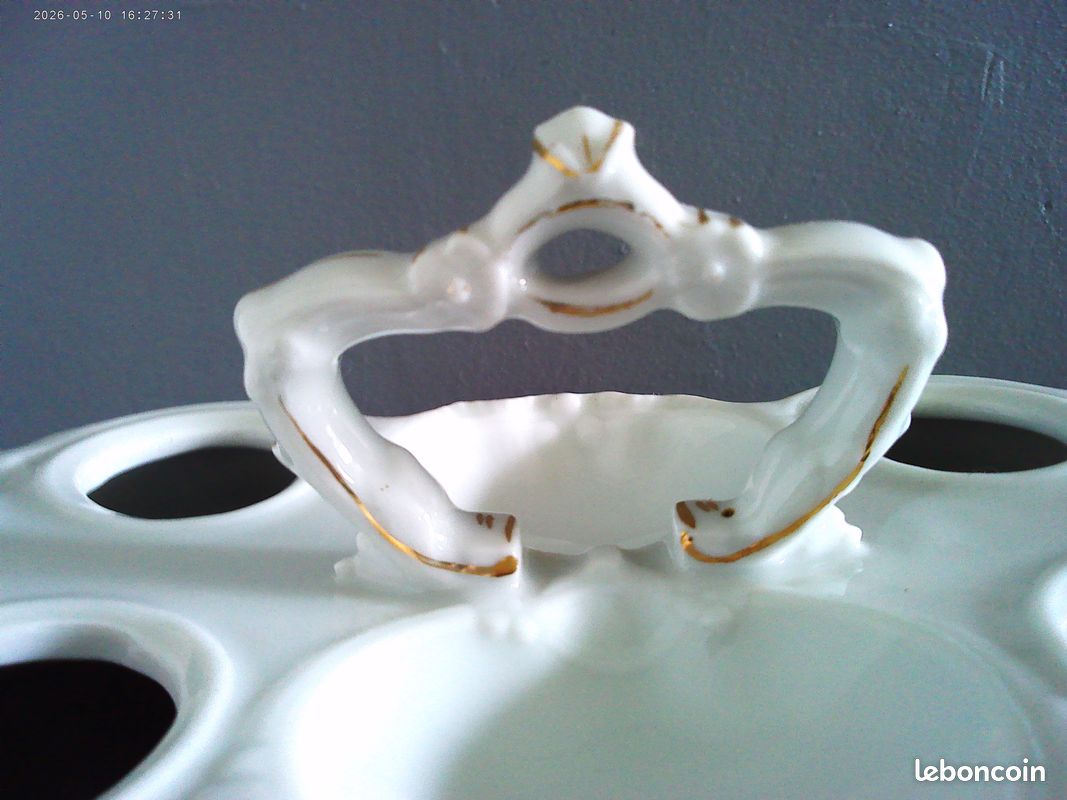 SERVICE A OEUFS XIXème en porcelaine (image 4)