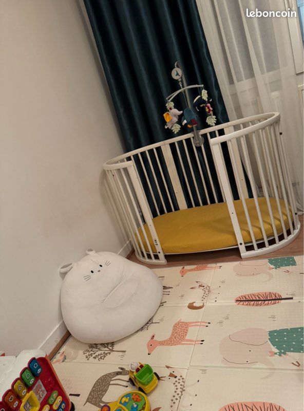 Lit bébé évolutif de chez Stokke Mobilier enfant - Main Image