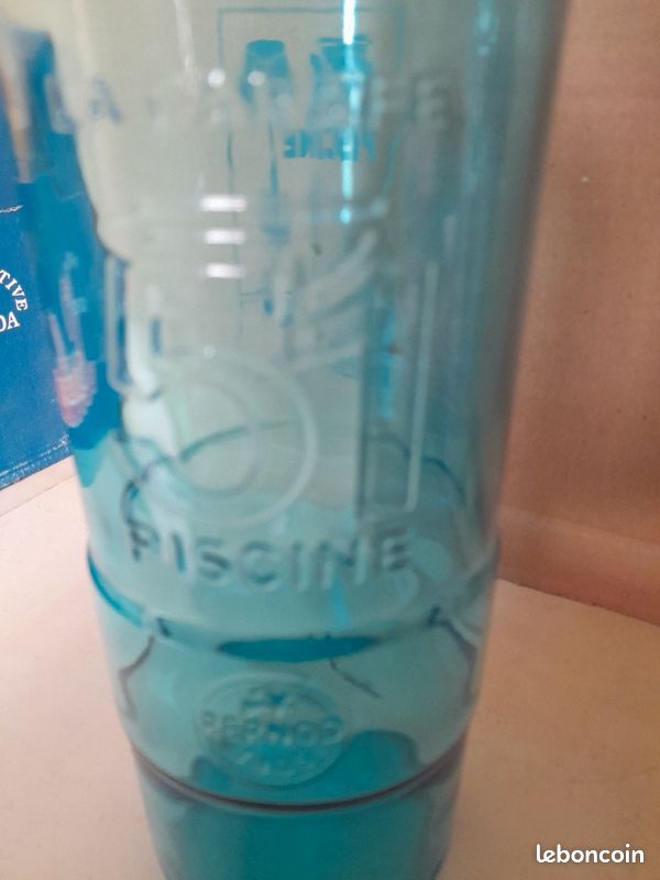 1 bouteille en verre bleu modèle PISCINE (image 3)