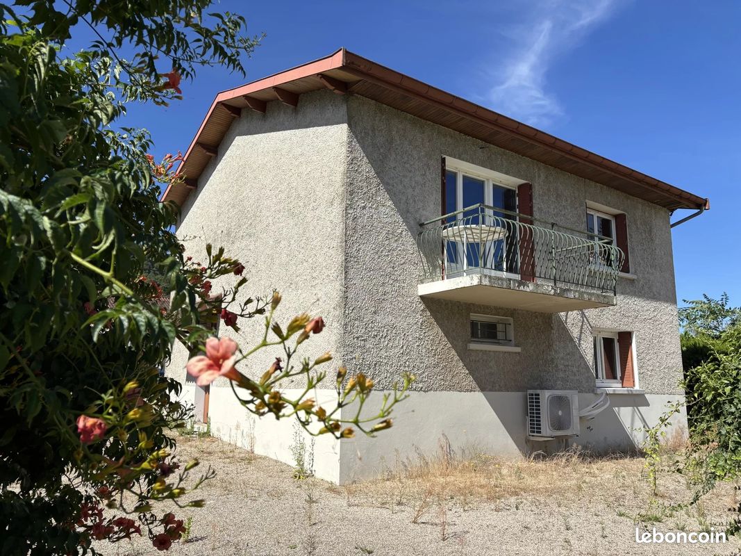 Maison 3 pièces 83 m² · à Vertrieu · 83 m² · 240 000 €