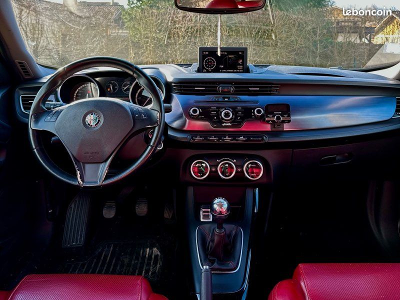 Interface De Commande Au Volant Pour Alfa Romeo Giulietta JTD 2010+ - Compatible Autoradio Pioneer