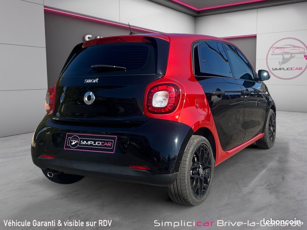SMART FORFOUR 0.9 90 ch SS Passion Toit pano Clim Garantie 12 Mois (image 5)
