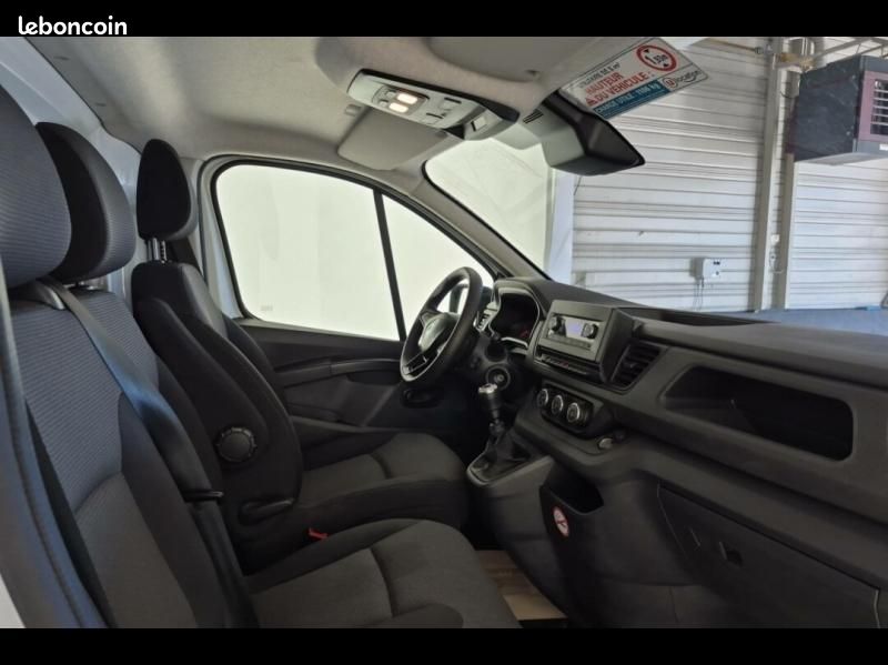 Renault Trafic Fg L1H1 3T 2.0 Blue dCi 130ch Confort (image 3)