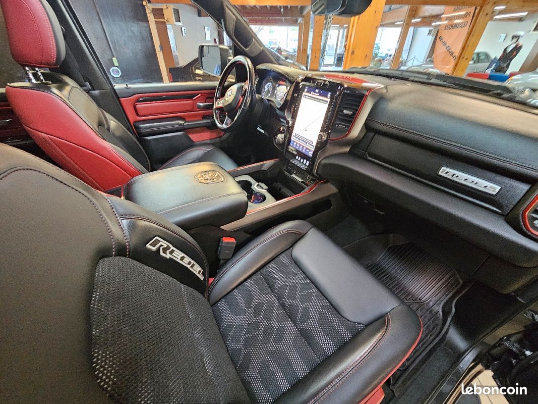 Dodge Ram / Rebel Air Suspension / 5.7 V8 Voitures