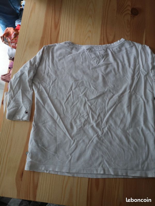🌈🇺🇸 Adorable T-shirt Tommy Hilfiger pour enfants 🌈🇺🇸 (image 5)
