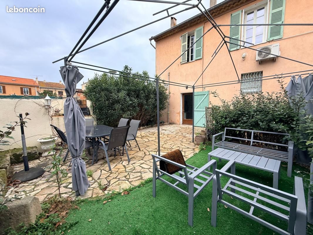 Maison 3 pièces 65 m² · à Roquebrune-sur-Argens · 65 m² · 980 €/mois
