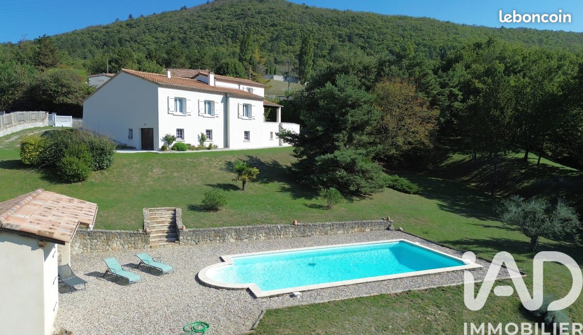 Maison 5 pièces 137 m² · à Saint-Vincent-de-Barrès · 137 m² · 334 000 €