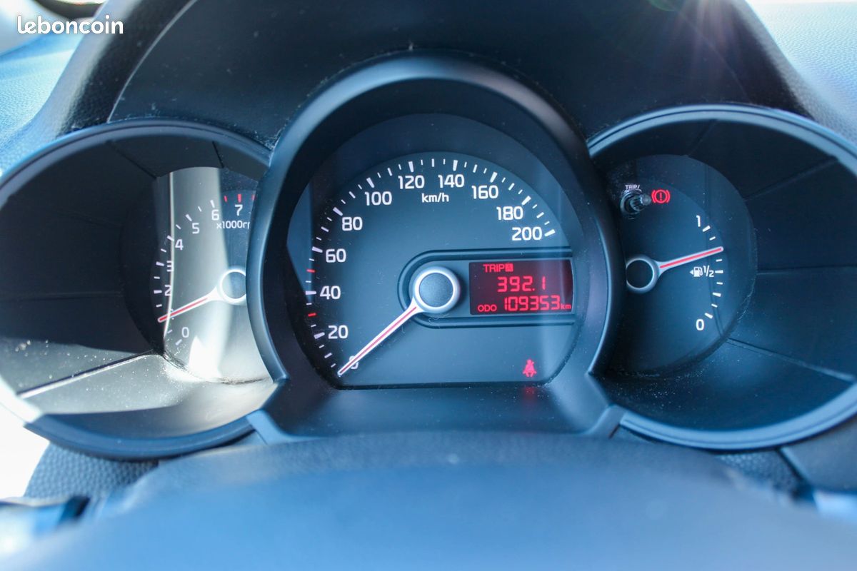 Kia picanto 1.0l 70ch style (image 9)