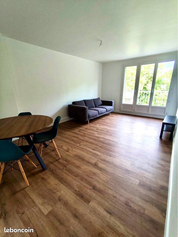 Appartement 4 pièces 68 m² · à Grenoble · 68 m² · 1 060 €