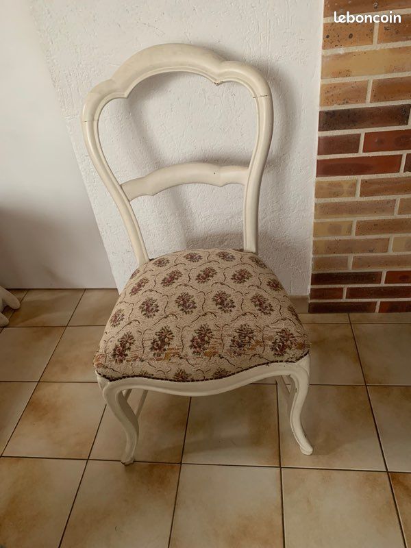 Chaise ancienne (image 1)