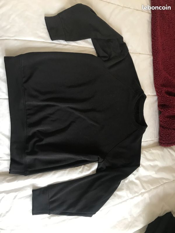 Sweat noir uniqlo (image 1)