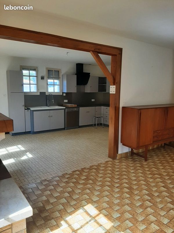 Maison 4 pièces 100 m² · à Montaigu-Vendée · 100 m² · 980 €/mois