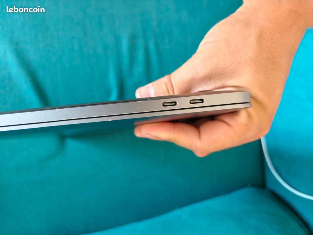 MacBook Pro 16” 2019 i7 16Go Ram 500Go SSD (image 4)