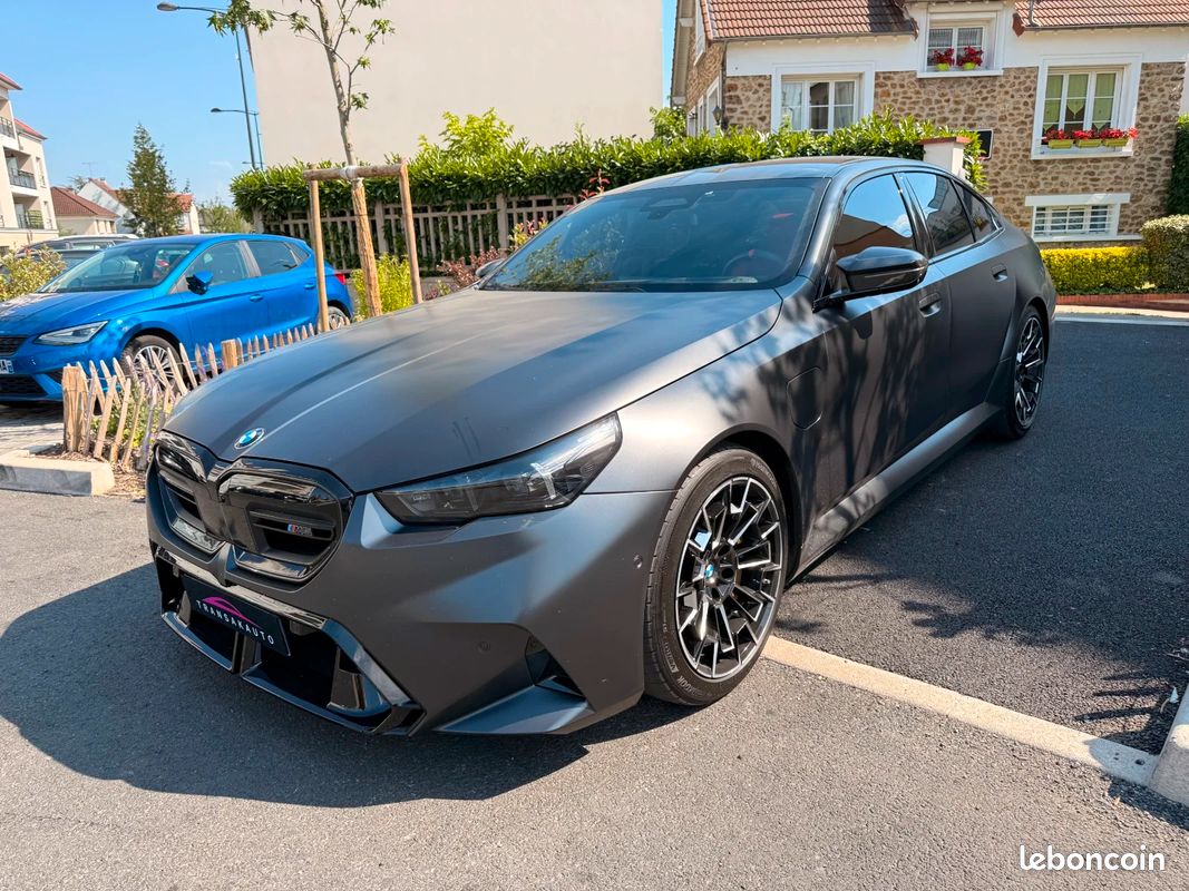 BMW M5 4.4 V8 PHEV 727ch / GMK / PACK CARBON (image 4)
