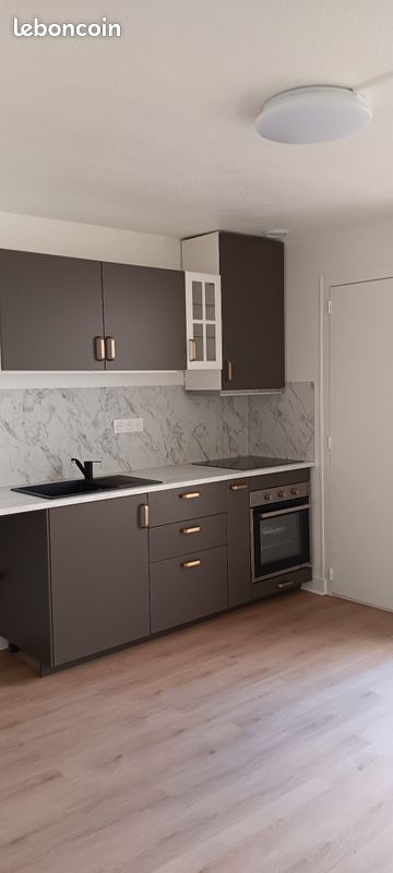 Maison 4 pièces 73 m² · à Poligny · 73 m² · 700 €