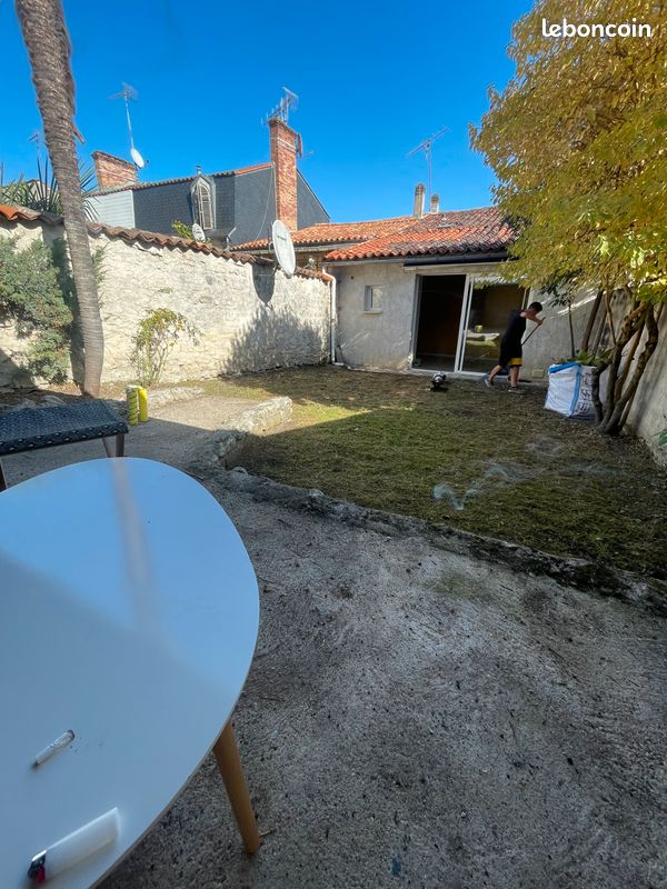 Maison 4 pièces 115 m² · à Cognac · 115 m² · 90 000 €