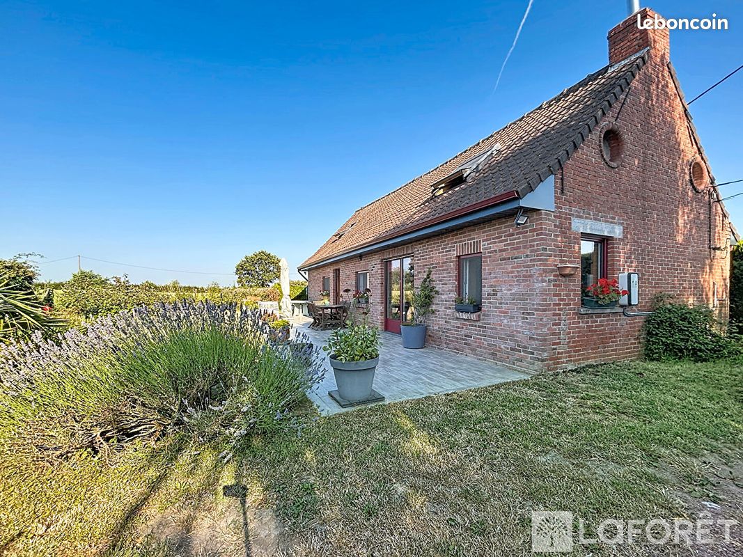 Maison 4 pièces 99 m² · à Godewaersvelde · 99 m² · 266 000 €