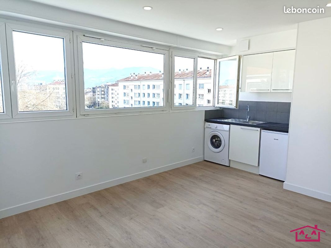 Appartement 1 pièce 28 m² · à Grenoble · 28 m² · 550 €/mois