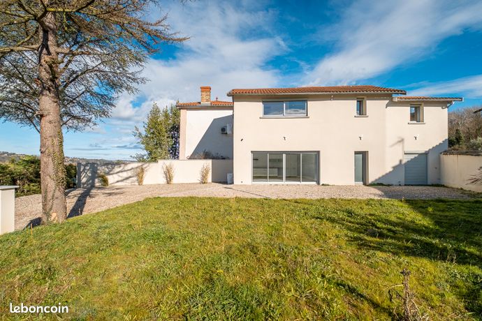 Maison 6 pièces 140 m²