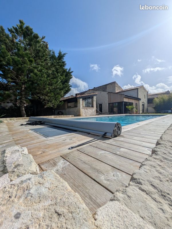 Maison 9 pièces 151 m² · à Saint-Georges-des-Coteaux · 151 m² · 399 000 €