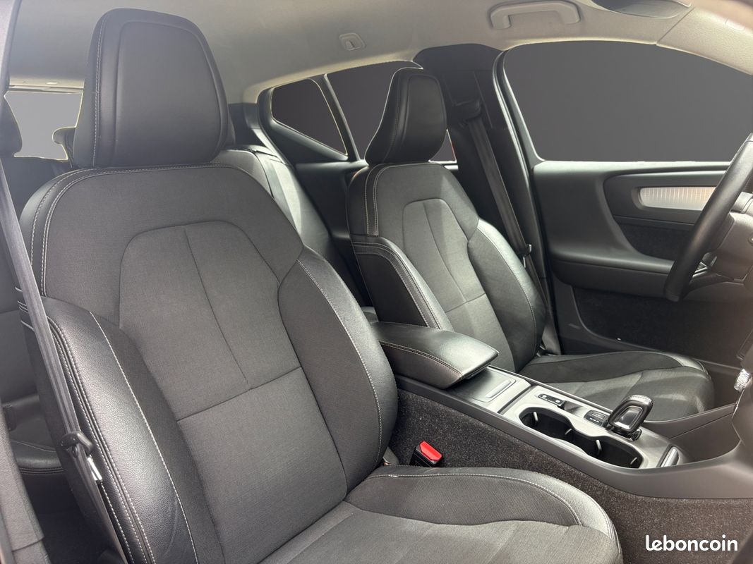 VOLVO XC40 D3 150 INSCRIPTION LUXE GEARTRONIC 150Ch CARPLAY Garantie 12 mois (image 10)