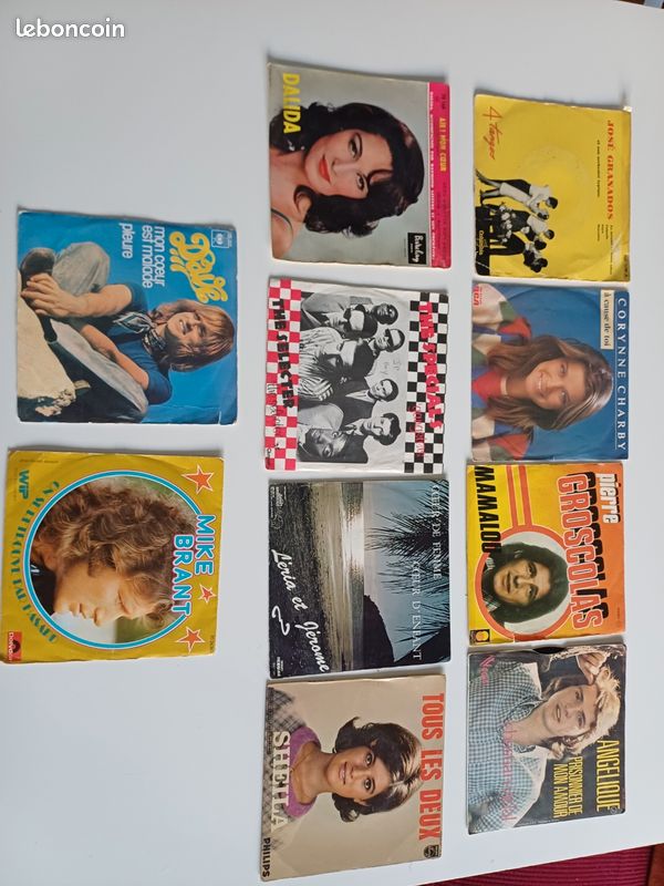 Lot Vinyles 45tours (image 1)