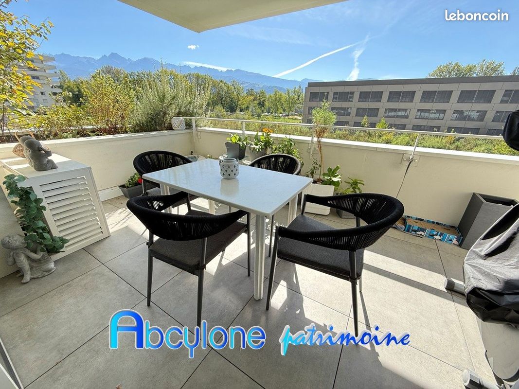 Appartement 3 pièces 70 m² · à Meylan · 70 m² · 340 000 €