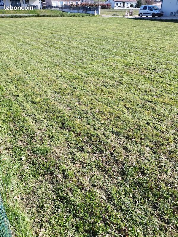 Terrain constructible · à Moissac · 43 000 €