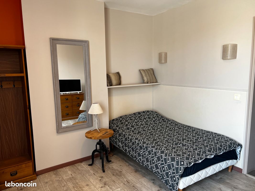 Appartement 1 pièce 25 m² · à Saint-Valery-en-Caux · 25 m² · 550 €
