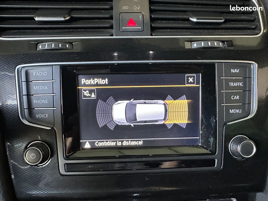 VOLKSWAGEN Golf VI 7 2.0 230ch GTI Performance DSG 7 - 2014 - Suivi complet - Boîte auto - LED (image 19)