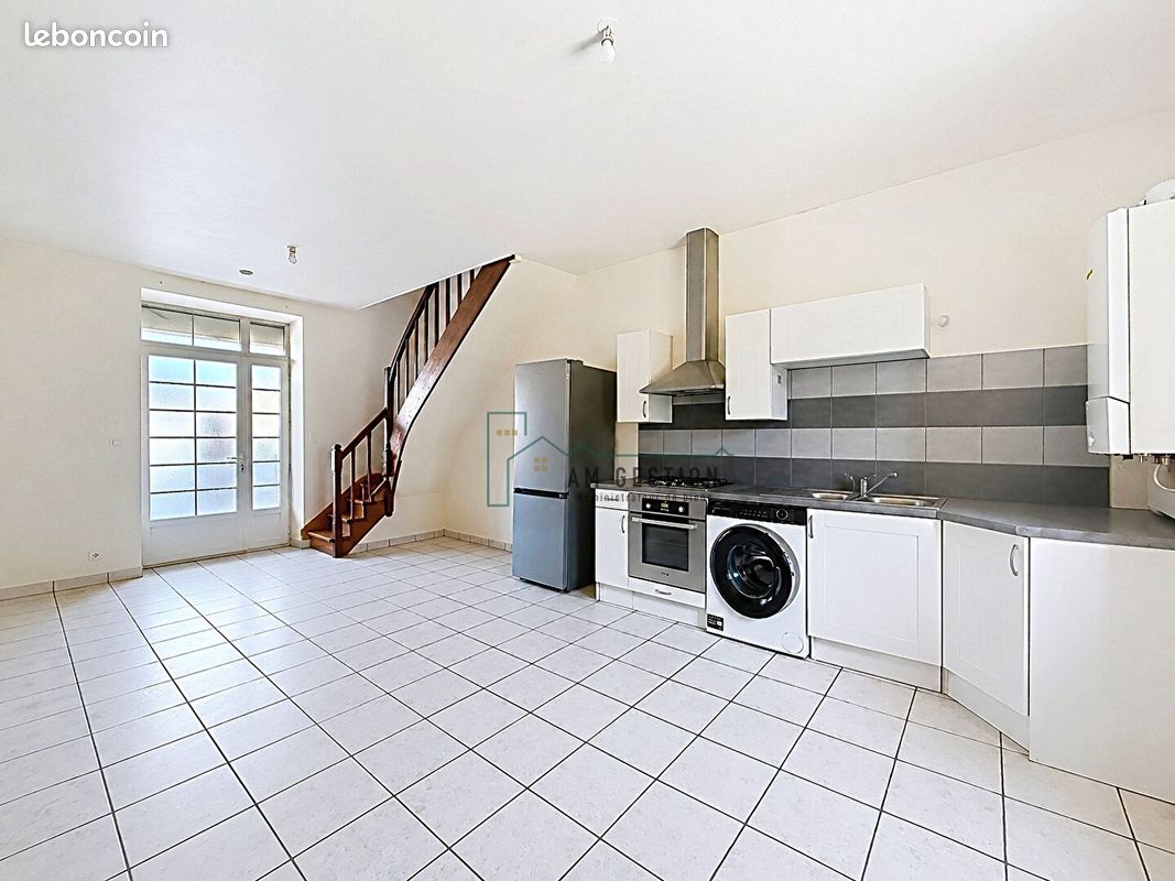 Maison 2 pièces 46 m² · à Saint-Léonard-de-Noblat · 46 m² · 410 €/mois