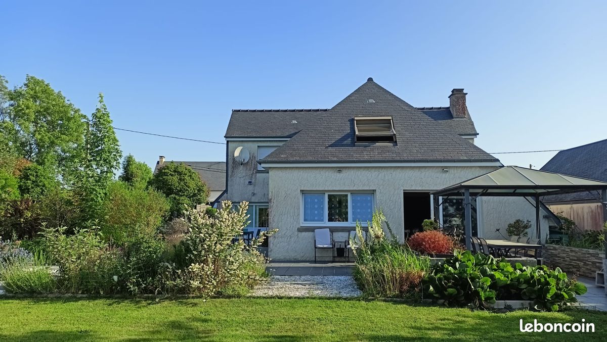Maison 4 pièces 149 m² · à Bricqueville-sur-Mer · 149 m² · 396 550 €