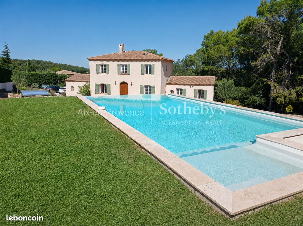 Maison 8 pièces 200 m² · à Éguilles · 200 m² · 1 570 000 €