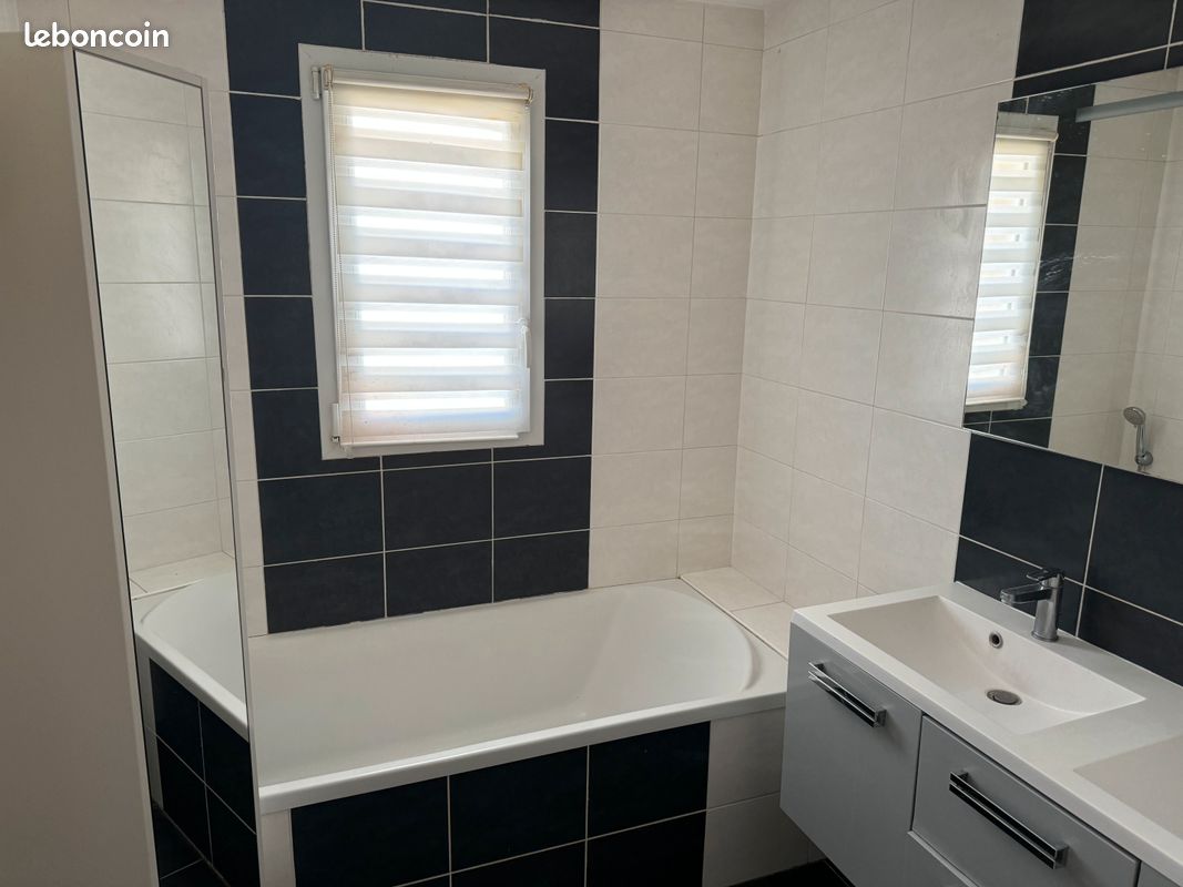 Maison a louer niort - 4 pièce(s) - 100 m2 - Surfyn