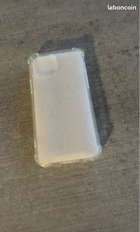 Coque iPhone 13 (image 1)