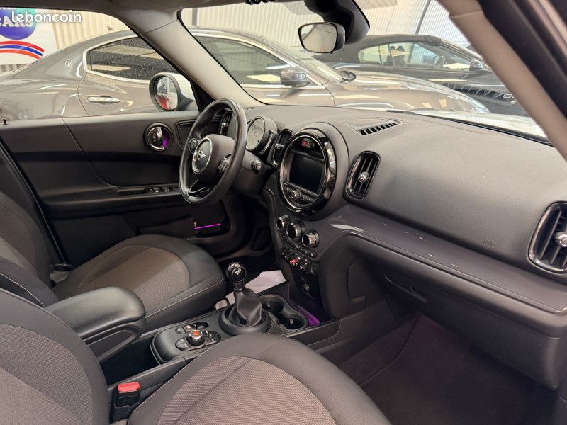 Mini COUNTRYMAN ONE 102CH (image 9)