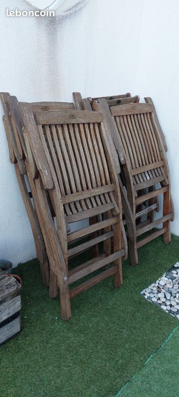 Chaises en bois (image 1)