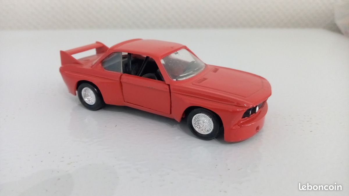 Solido 1/43 – BMW 3000 CSL Rouge, Miniature De Voiture De Sport En Boîte