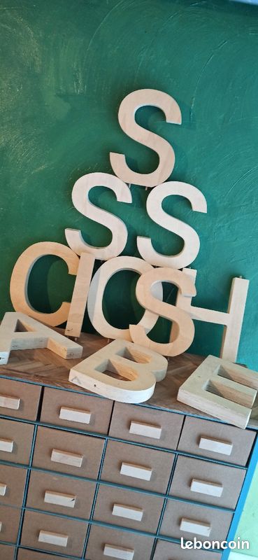 Lot de lettres neuves (x11) en bois (image 1)